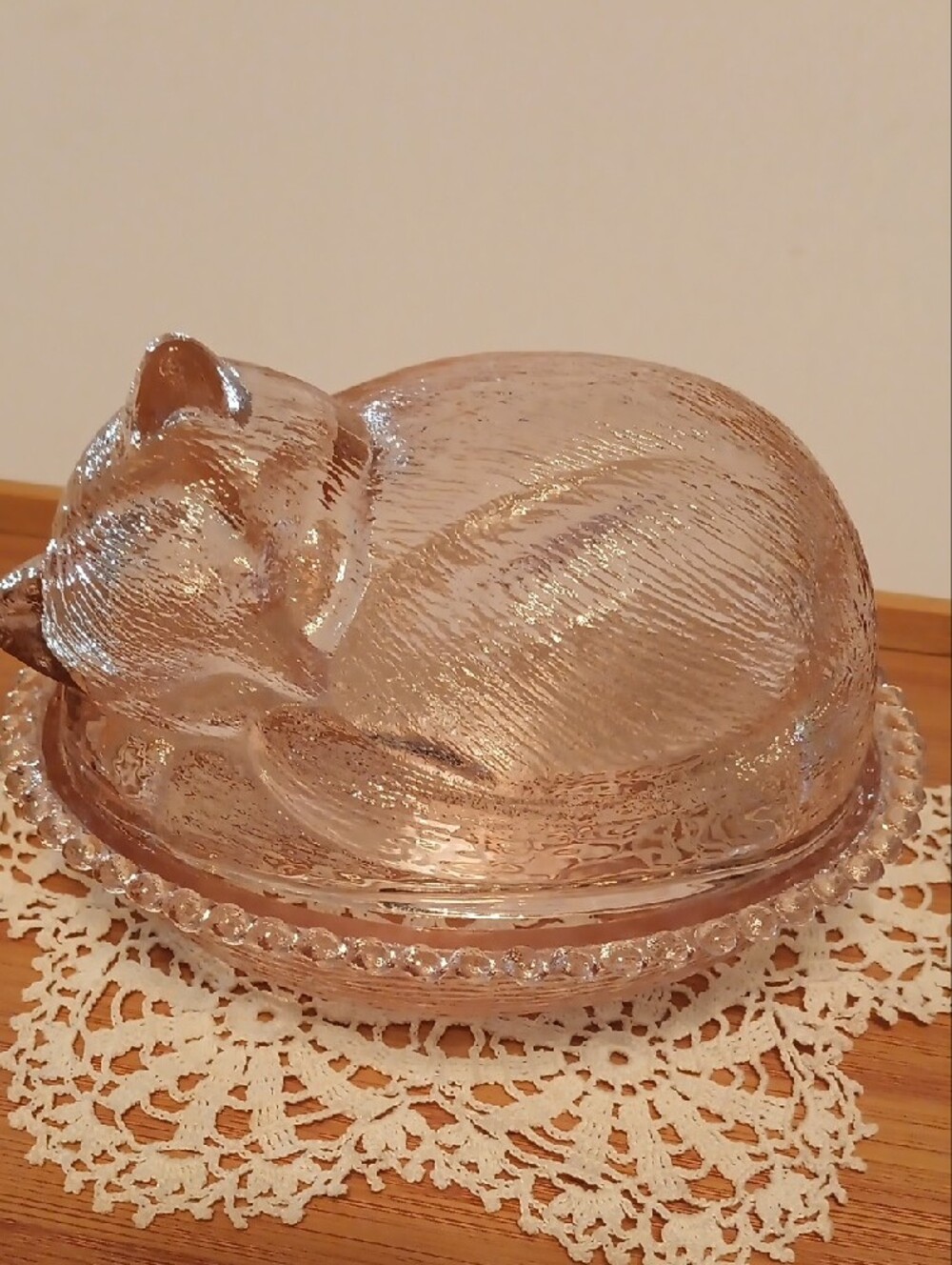 Rare Pale Pink Indiana Glass Amber Crystal Cat Dish In The Style Of Hen On Nest - Picture 6 of 6